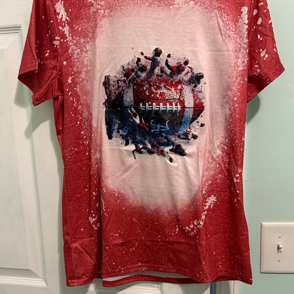 🌹Red Graphic Tee‎ . Alabama football. NWOT
